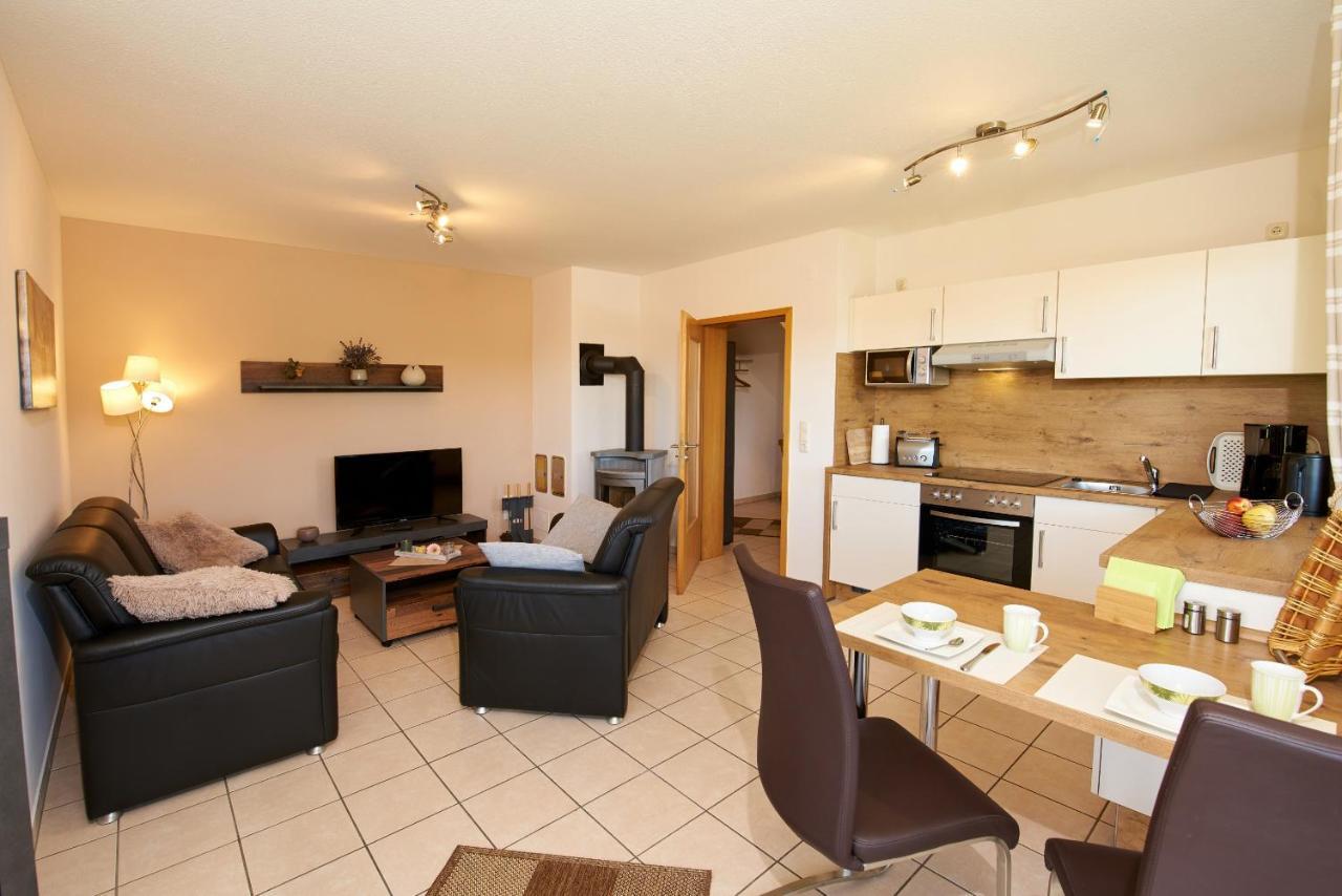 Ferienwohnung Panorama-Blick Ulmen Exterior photo
