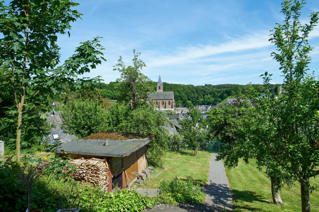 Ferienwohnung Panorama-Blick Ulmen Exterior photo